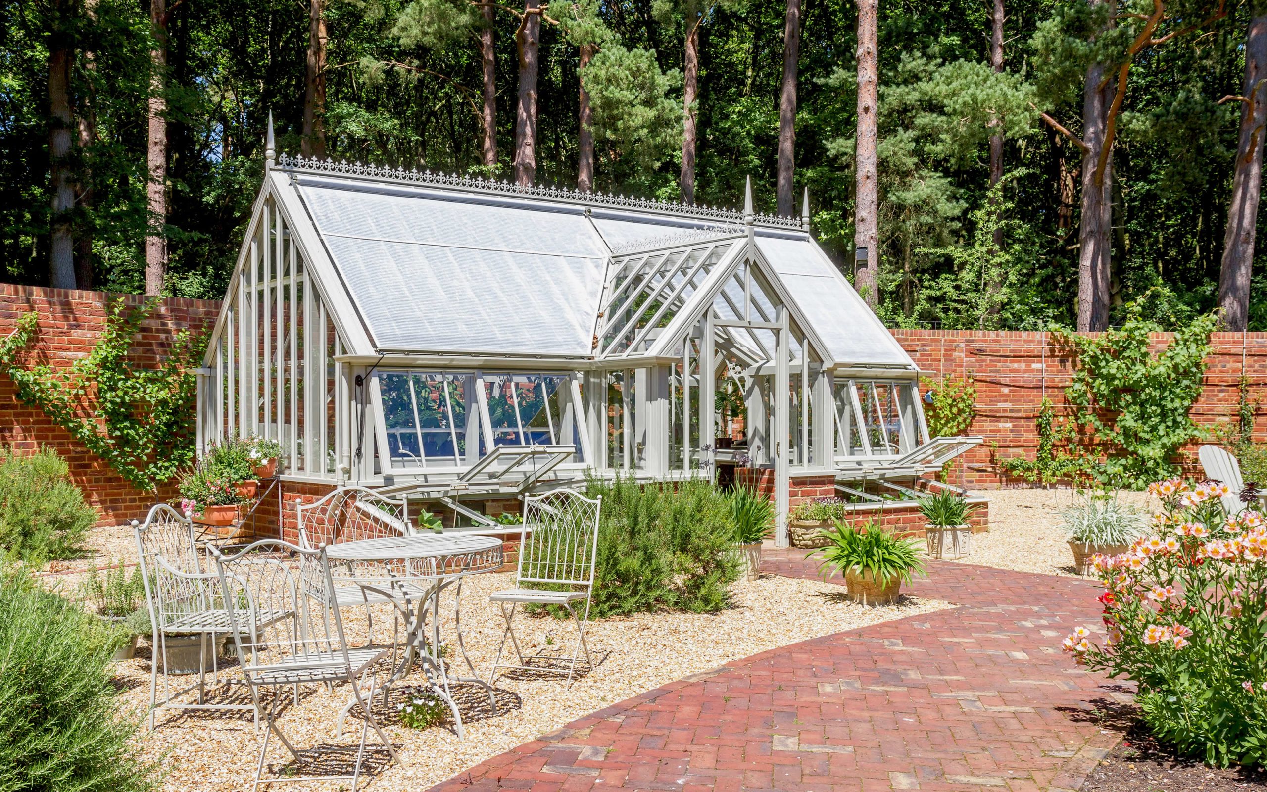 Hampshire Petersfield vegetable garden design alitex glass house