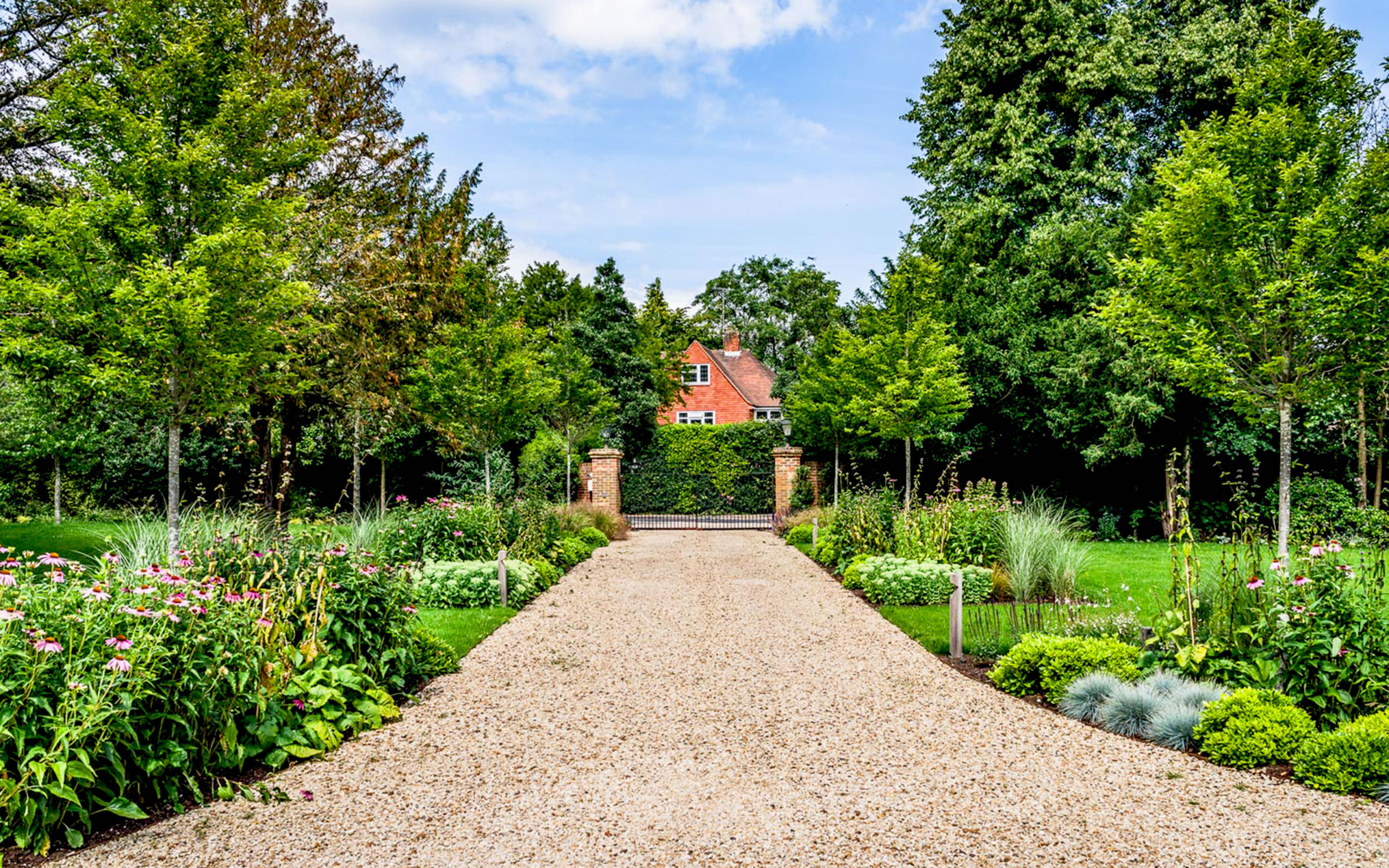 Surrey-virginia-water-country-garden-driveway-landscaping